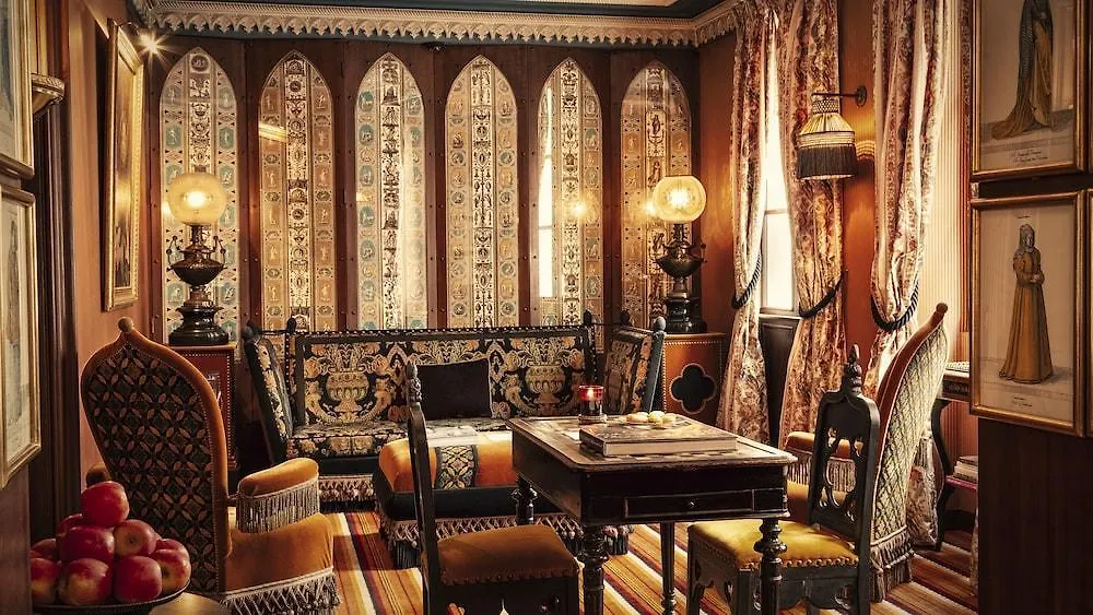 ****  Du Bourg Tibourg Hotel Paris France