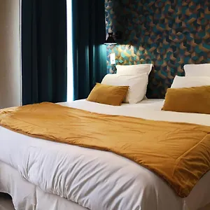 Hotel Hippodrome, Parigi